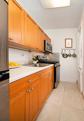 Sold by Brown Harris Stevens | media 6