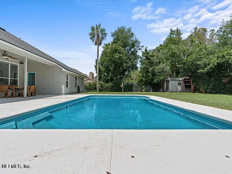 703 Cherry St — Photo 15