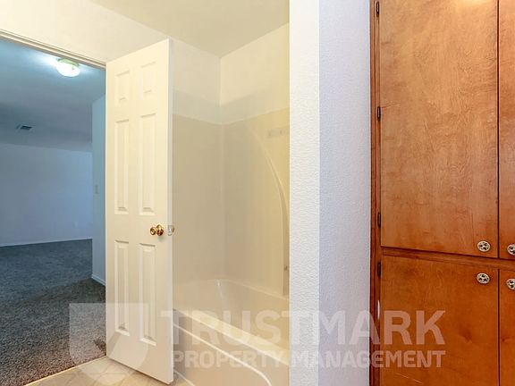 5th image of 700 S Amy Ln APT 303