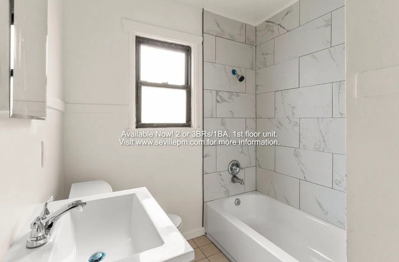 3 bed, 1050 sqft, $3,200 — Photo 3