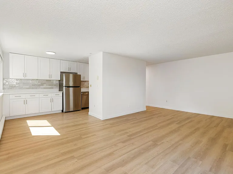 Lawton Park Villas- One month free- 2 Bed / 2 Bath Space to Live, Room to Breathe, All Yours. Mag... — Photo 35