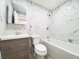 Rented by Rennit Inc.