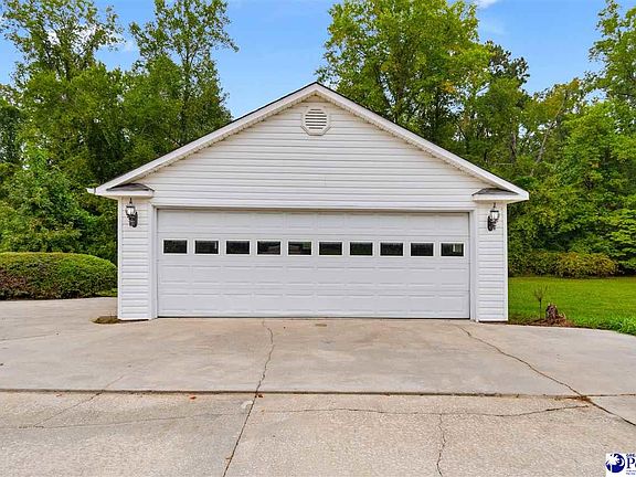 4th image of 2411 Kingston Dr