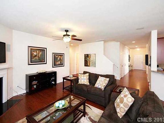 5th image of 6015 Kelyn Hills Dr