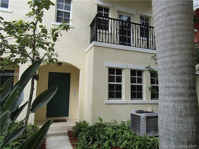 1st image of 622 SW 1st Ter #622