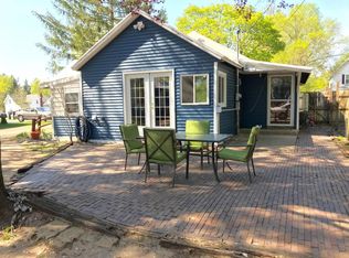 525 W Superior St, Wayland, MI 49348