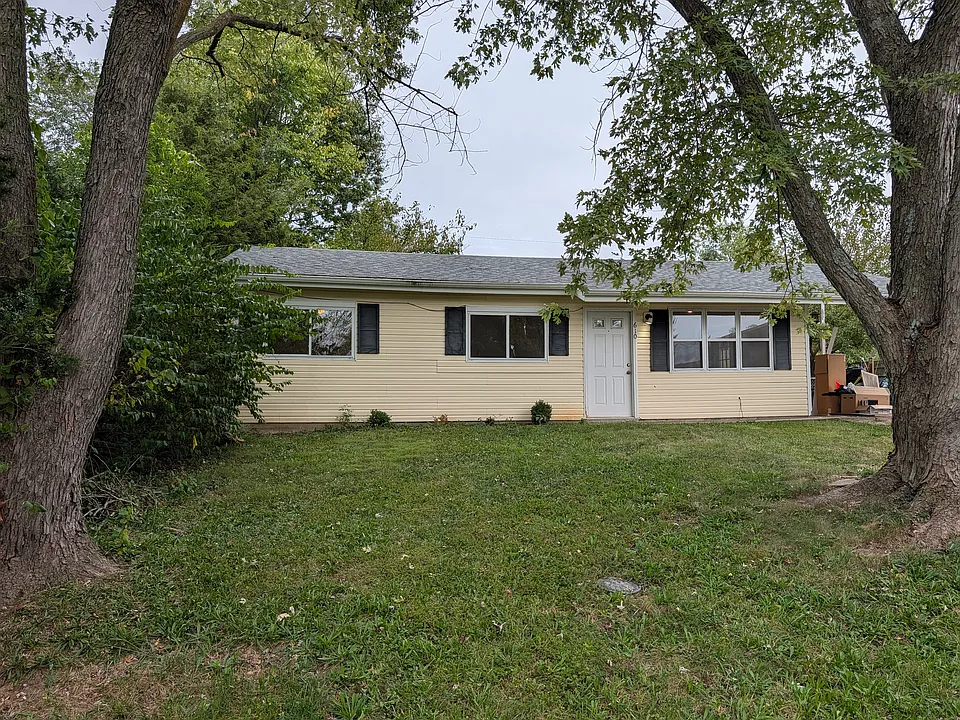 610 N Easter Ln