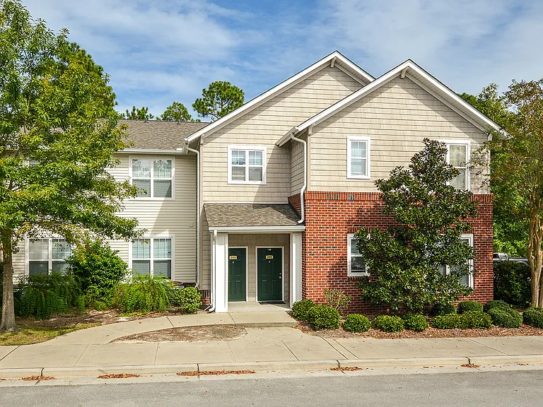 Cardinal Pointe at The Highlands — Photo 17