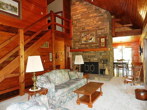 3rd image of 225 Quail Cove Dr