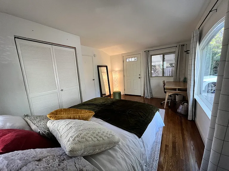 241 Harrison Ave — Photo 21