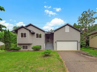 11622 Rio Loma Ln, Burnsville, MN 55337