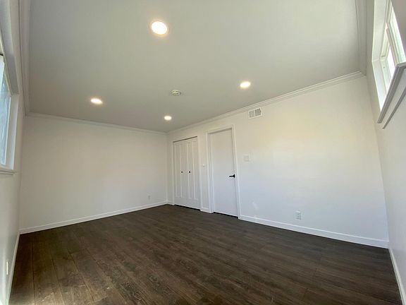 2nd image of 264 Chestnut Ave #A