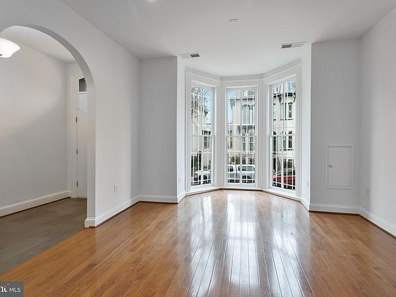 5th image of 1339 Corcoran St NW