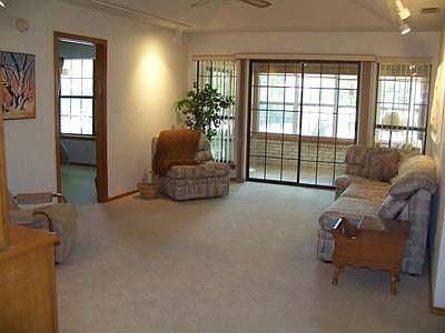 4th image of 831 Nada Dr