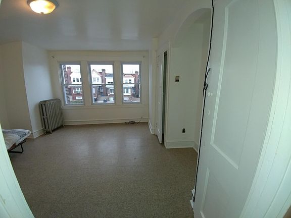 3rd image of 6030 Buist Ave