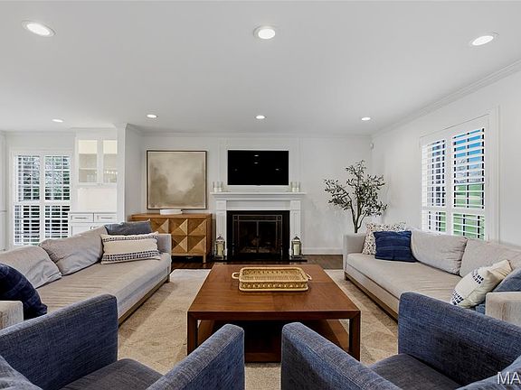 5th image of 920 Claymark Dr