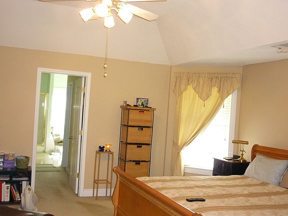 Spacious Mater Bedroom