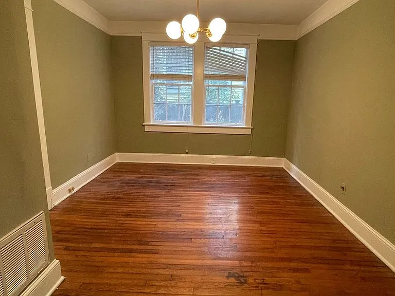 9 Rutledge Blvd — Photo 2