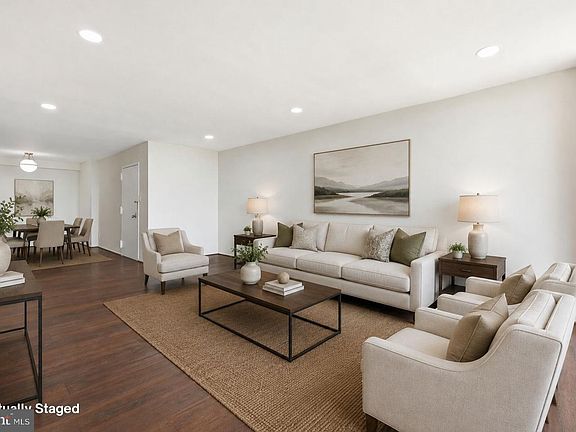 4th image of 4 Monroe St APT 1306