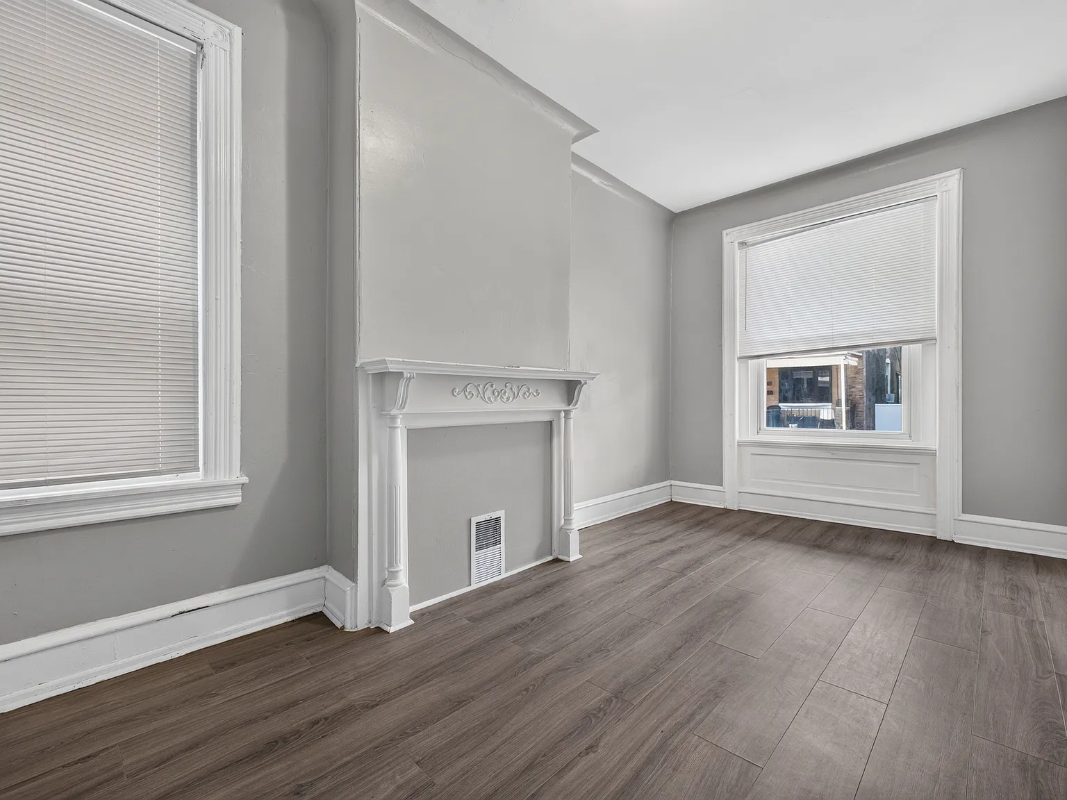 5 bed, 1500 sqft, $2,550 — Photo 1