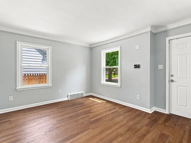 12151 Wayburn St — Photo 5