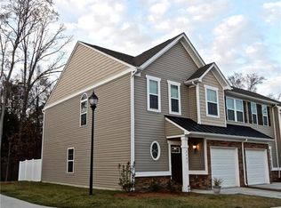 2403 Silverthorn Dr, Charlotte, NC 28273