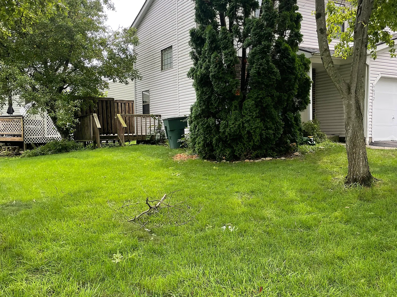 3 bed, 1.5 bath, 1226 sqft, $1,540 — Photo 3