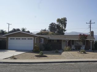 1220 Bruce Dr, Santa Paula, CA 93060
