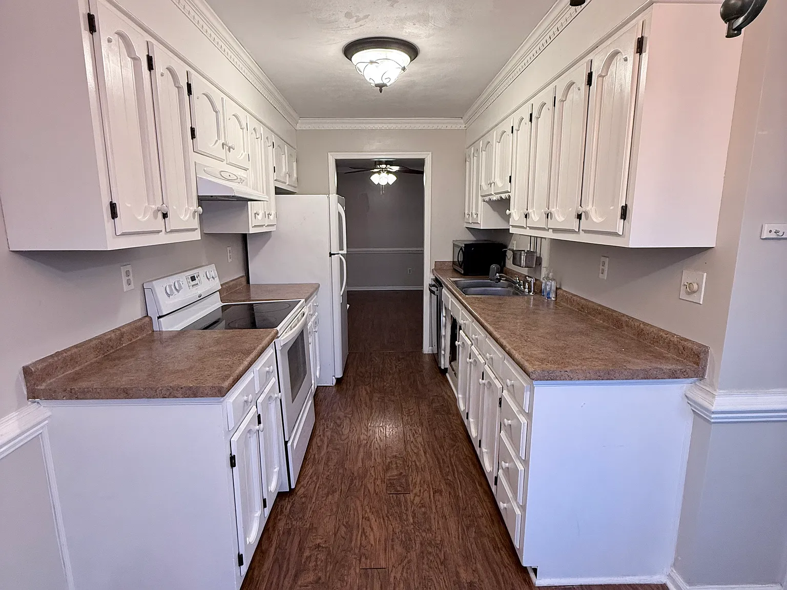2 bed, 1.5 bath, 1152 sqft, $1,850 — Photo 4