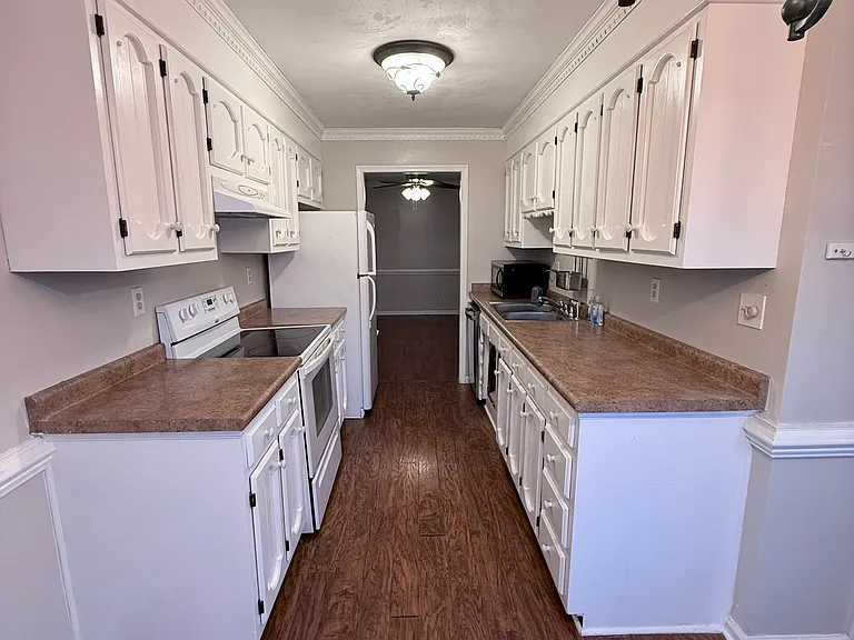 5789 Rivermill Cir — Photo 4