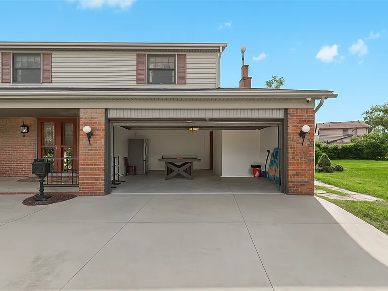 5002 Rockdale Ct — Photo 33