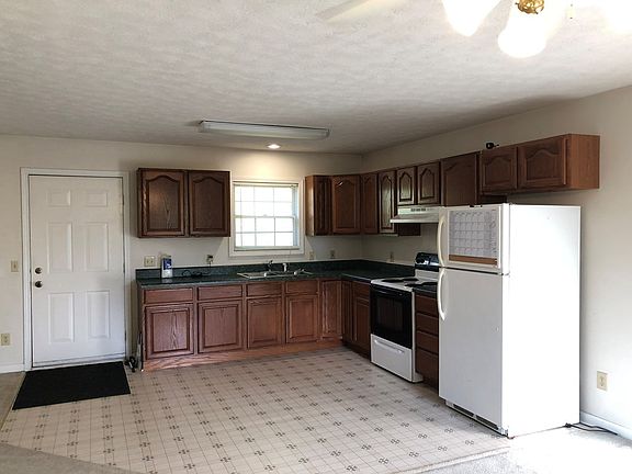 4th image of 120 Ogden St