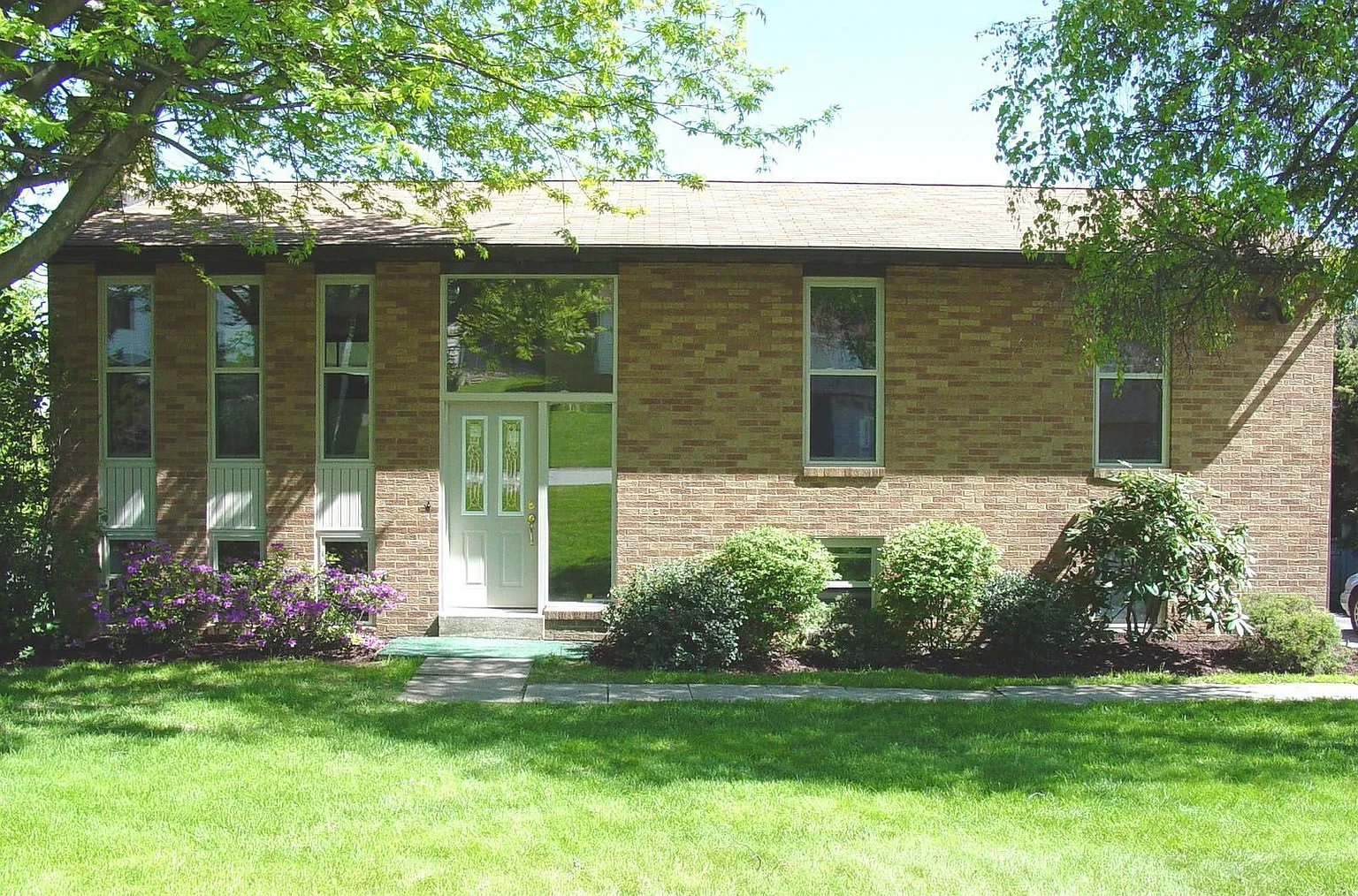 4442 Helmar Dr photo 1