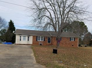 223 Trojan Ln, Forest City, NC 28043