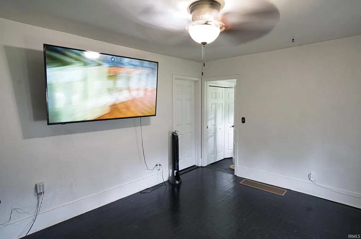 2301 Vann Ave — Photo 3