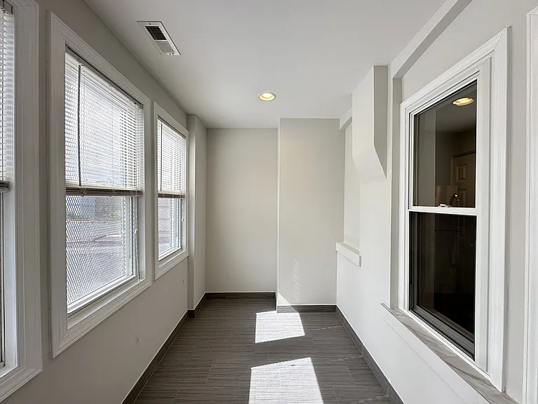 3050 N Milwaukee Ave #R3 — Photo 10