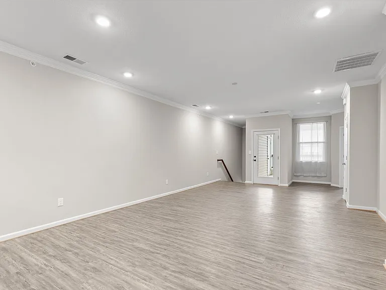 1503 Kathy Ann Way E — Photo 10