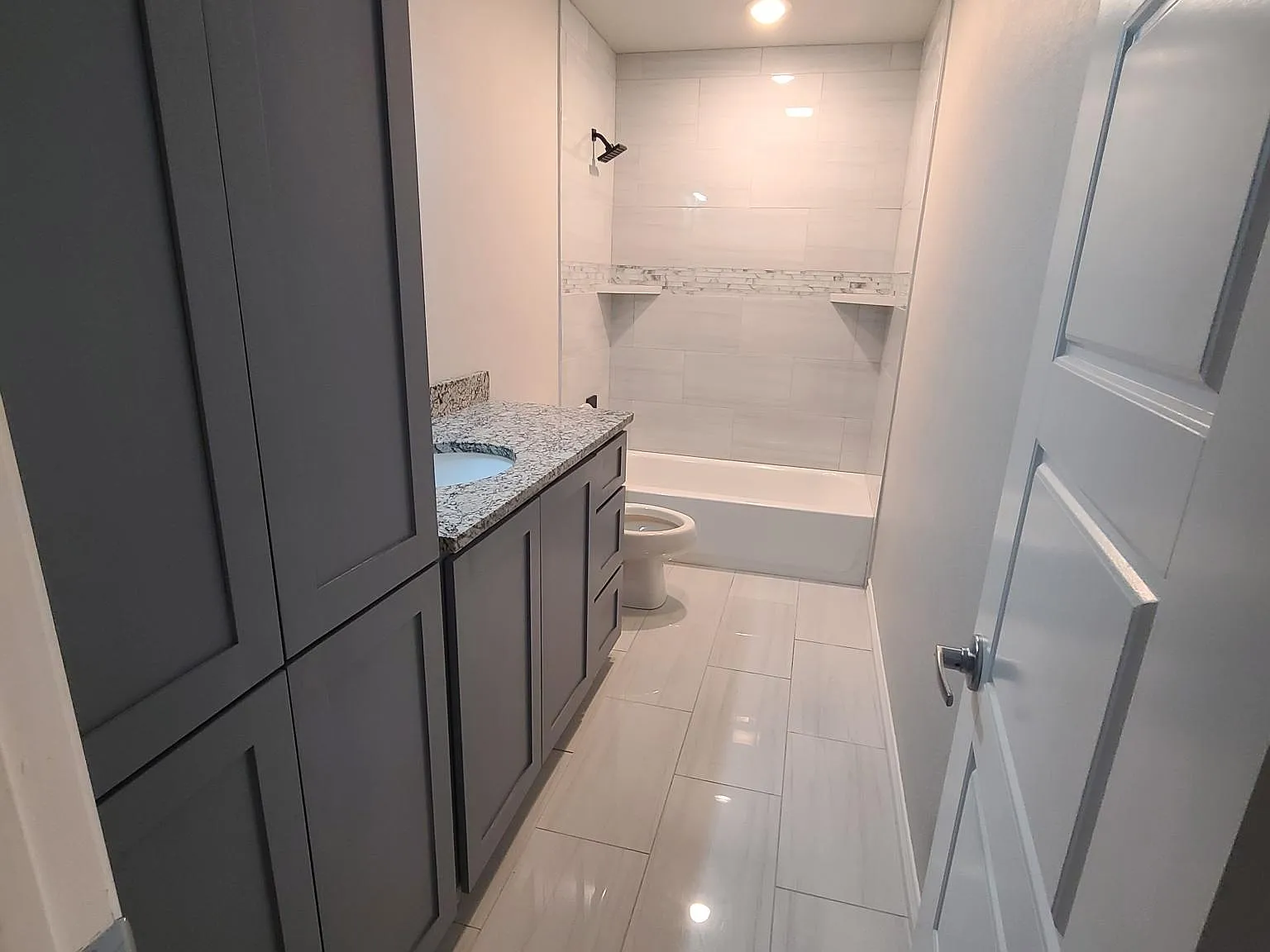 3 bed, 1821 sqft, $1,500 — Photo 3