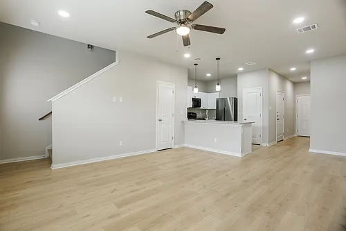 7103 Georgeann Dr #4 Photo 1 7103 Georgeann Dr #4 Photo 1