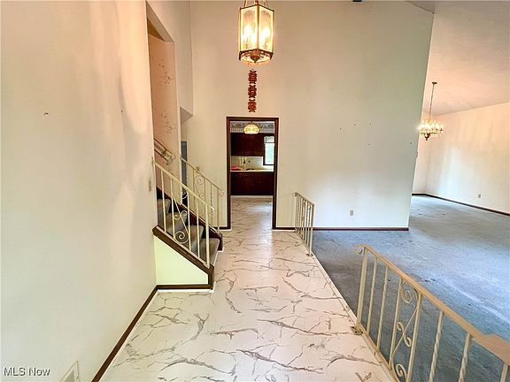 5th image of 25946 Tallwood Dr