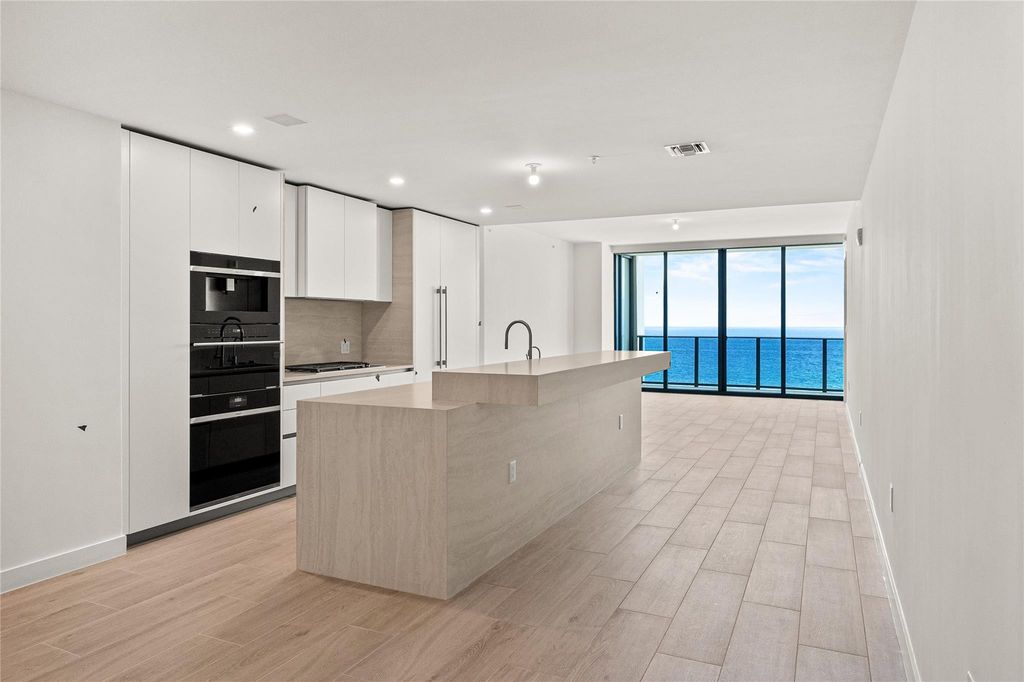 900 N Ocean Boulevard #1604, photo 7