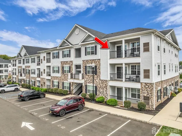 637 Marion Ln, Monroe Township, NJ 08831