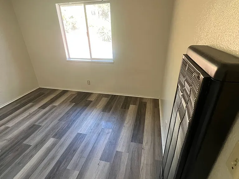 1168 Nevada Ave — Photo 13
