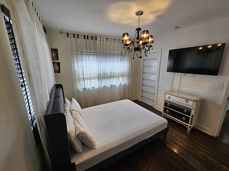 747 Lenox Ave #2 — Photo 13
