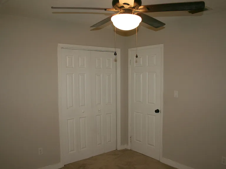 2308 Sylvan Ct — Photo 14