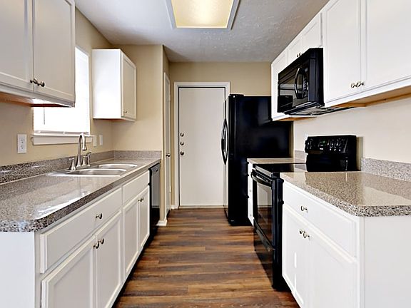 4th image of 8306 S Meadow Bird Cir