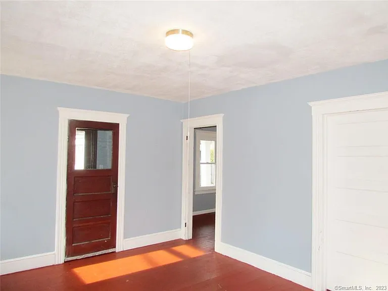 93 E Elm St #U2 — Photo 7