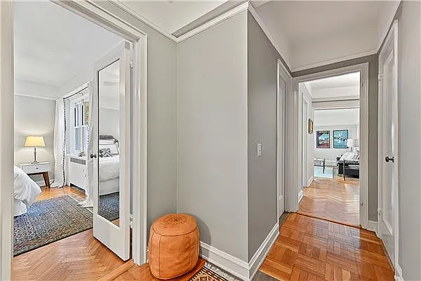 Sold by Exclusive Properties Sotheby's International Realty | media 35