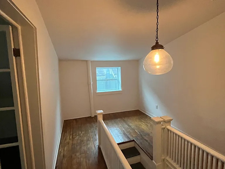 709 N Tioga St — Photo 14