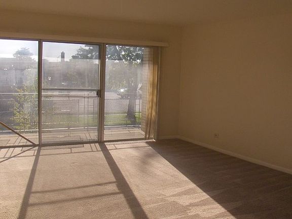 2nd image of 4649 W 95th St #B